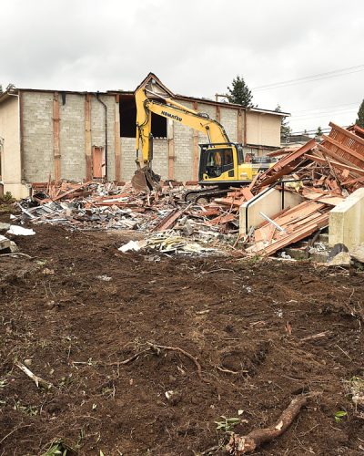 03.05.18
news.Church Demo
The demolition of Oakridge United Church on 41st Ave near Cambie street.
photo: Dan Toulgoet